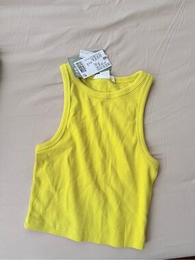 H&M Women's Ribbed Tank Top in Yellow - Casual Racerback